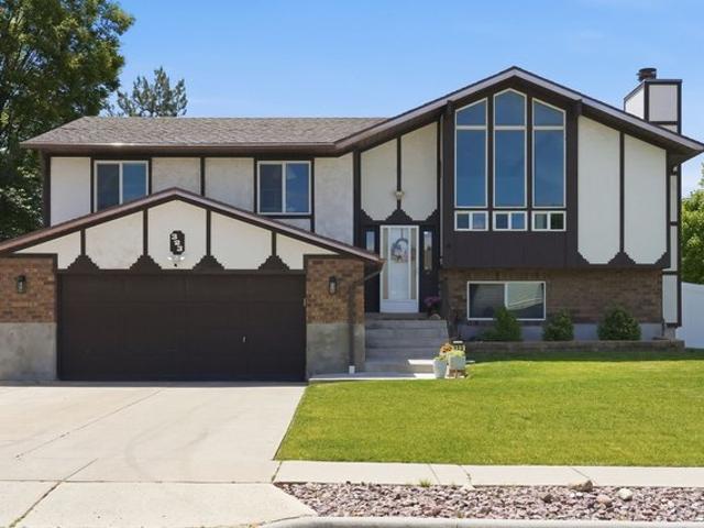 House for sale in Centerville, Utah