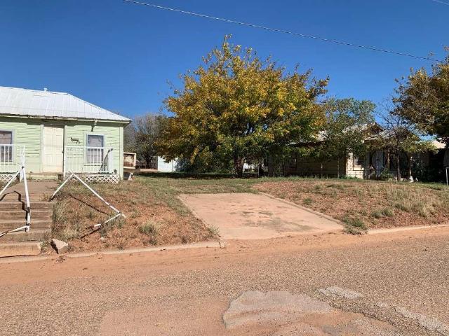 House for sale in Dickens, Texas