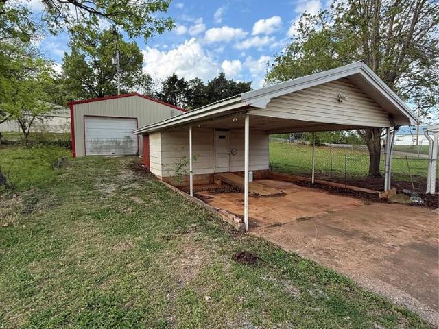 House for sale in Chandler, Oklahoma