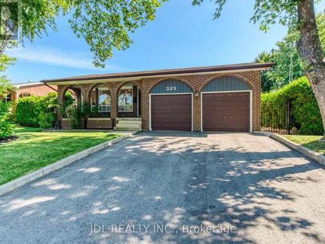 House for sale in Oakville, Ontario