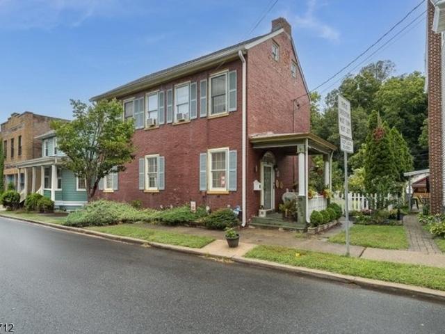 House for sale in Belvidere, New Jersey