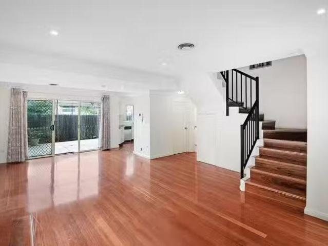 House for rent in Burwood