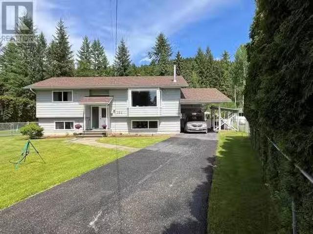House for sale in Clearwater, British Columbia