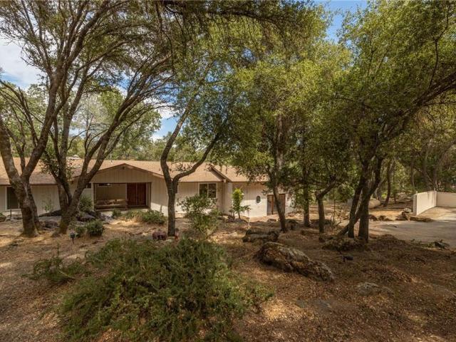 House for sale in Coarsegold, California