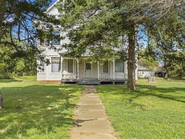 House for sale in Pauls Valley, Garvin County
