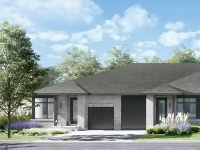 Townhouse for rent in Chapel Hill South, Ottawa