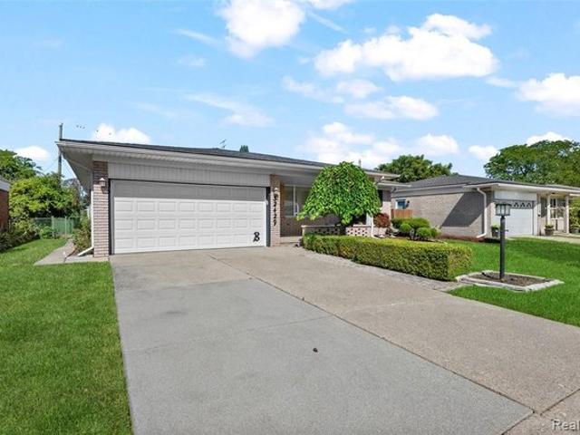 House for sale in Warren, Michigan