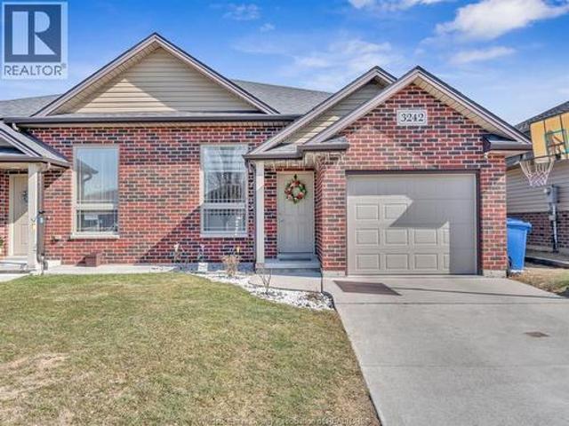 House for sale in Ontario