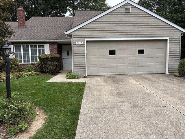 Condo for sale in Westlake, Ohio