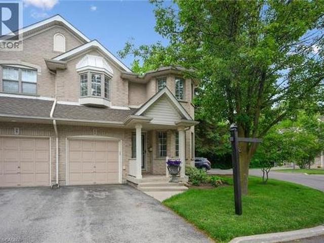 Townhouse for sale in Burlington, Ontario