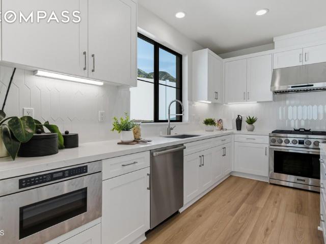 House for sale in Altadena, California