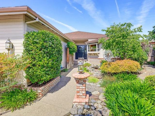 House for sale in Oregonia