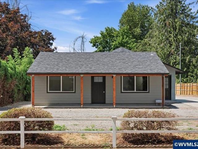 House for sale in Oregonia