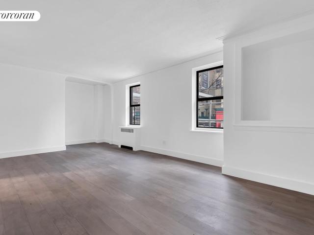 Property for sale in The Bronx, Arverne
