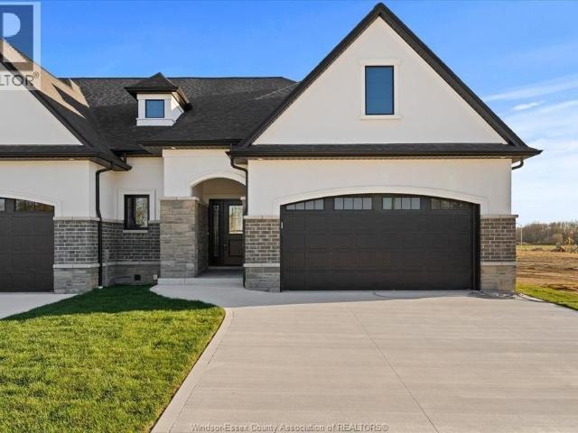 Townhouse for sale in Ontario