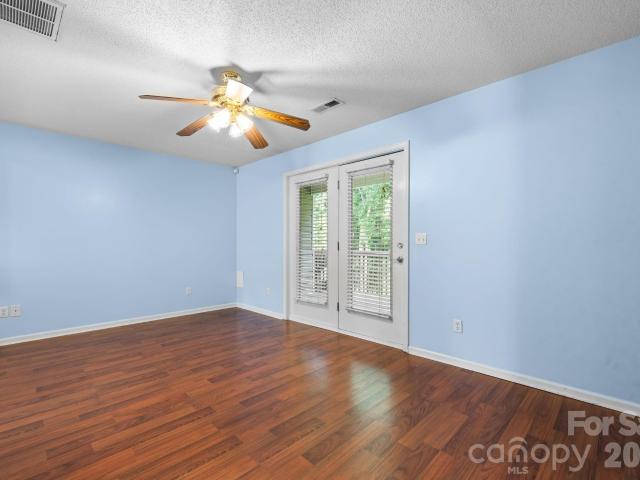 Townhouse for sale in Catawba, North Carolina