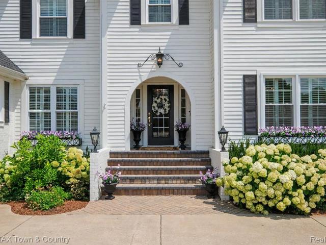 House for sale in Flushing, Michigan