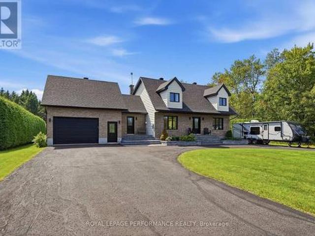 House for sale in East Hawkesbury, Ontario