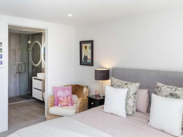 Townhouse for sale in Heathcote, Canterbury