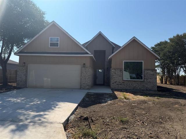 House for sale in Navarro, Texas