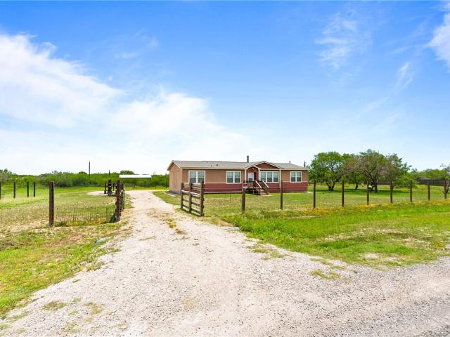 House for sale in Orange Grove, Texas
