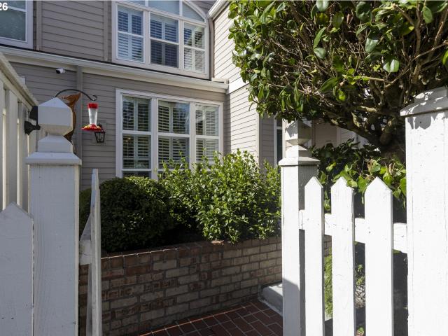 Townhouse for sale in Evergreen, Lake Oswego