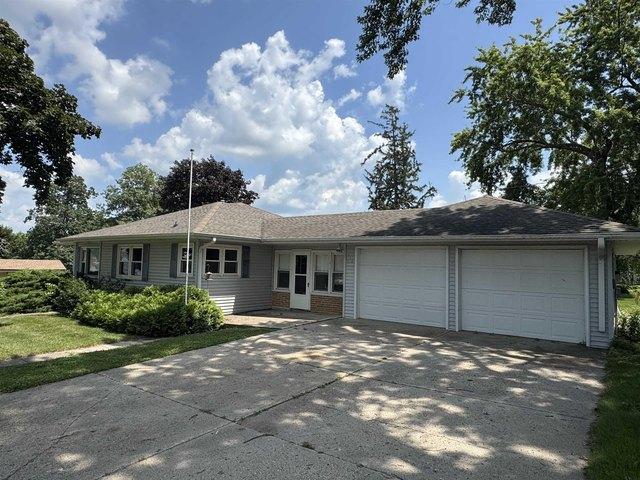 House for sale in Aplington, Iowa