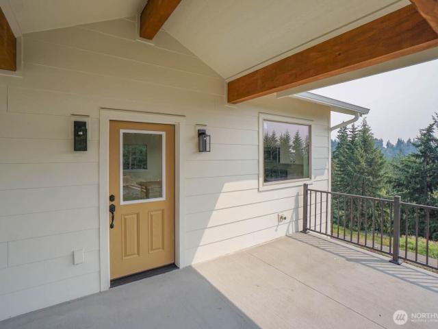 House for sale in Kalama, Washington