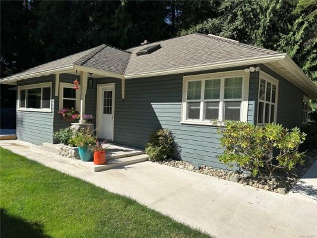 House for sale in Qualicum Beach, British Columbia