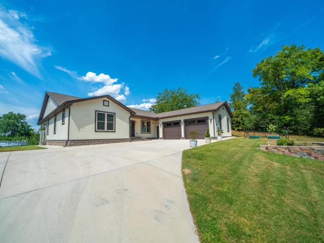 House for sale in Ark
