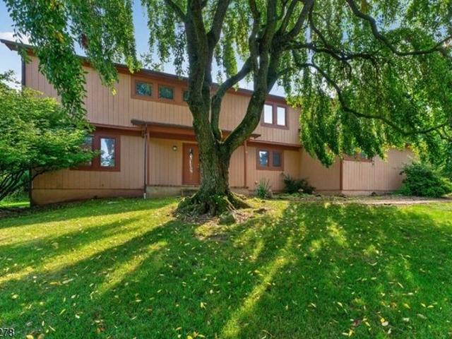 House for sale in Bridgewater, New Jersey