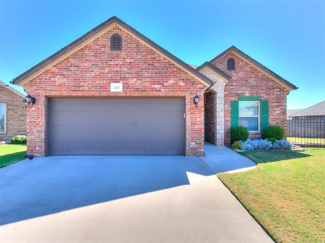 House for sale in Moore, Cleveland County