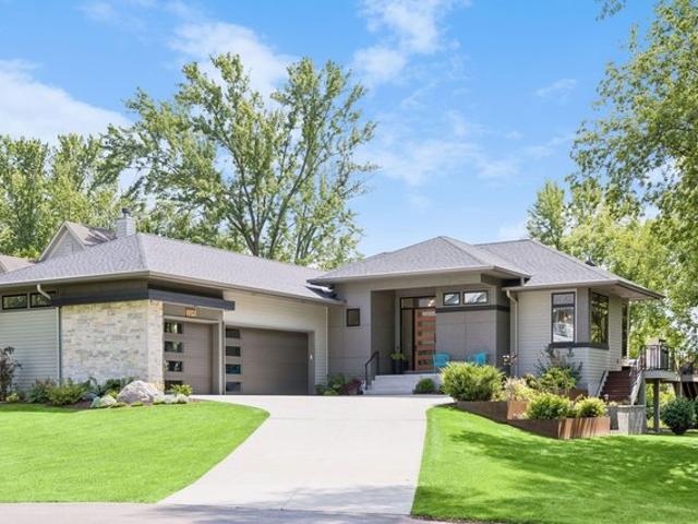 House for sale in Wayzata, Hennepin County
