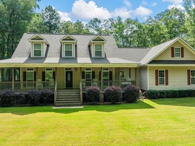 House for sale in Hamilton, Georgia