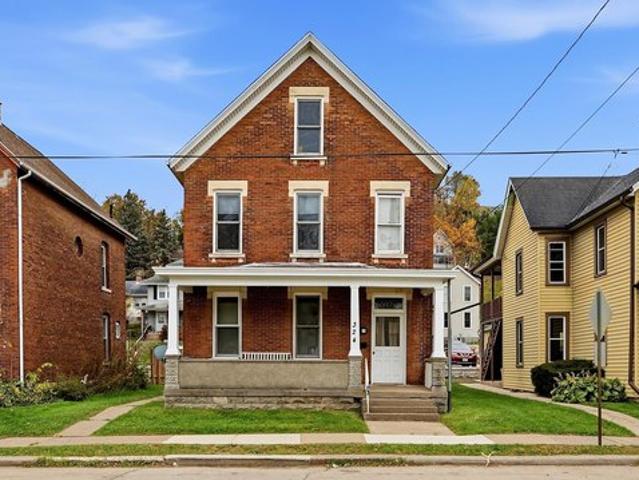 House for sale in Valley View, Dubuque