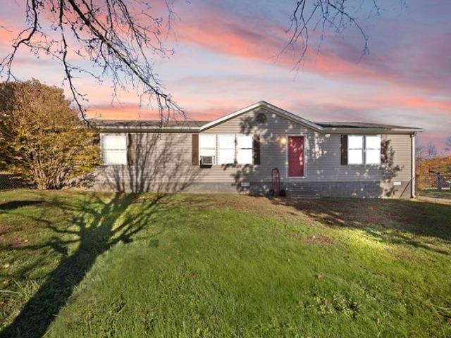 House for sale in Jamestown, Kentucky