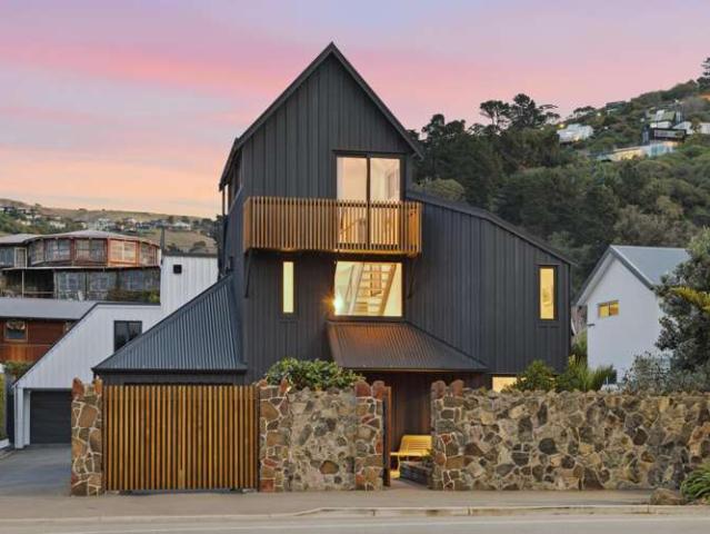 House for sale in Chaslands, Canterbury