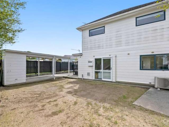 Apartment for sale in Days Bay, Wellington