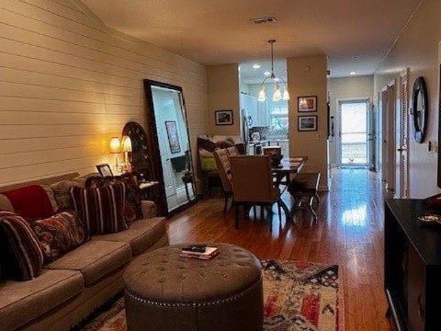 Condo for sale in Brunswick Condo for sale in Brunswick