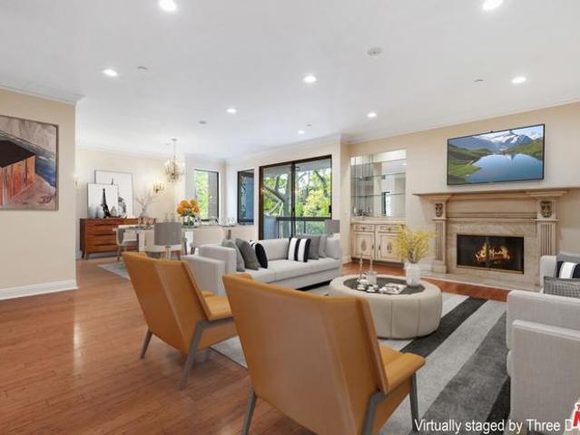 Condo for sale in Beverly Hills, California
