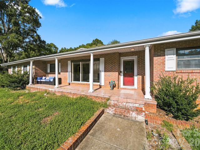 House for sale in Taylorsville, Alexander County