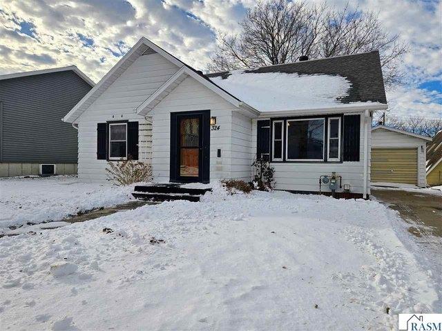 House for sale in Sleepy Eye, Minnesota