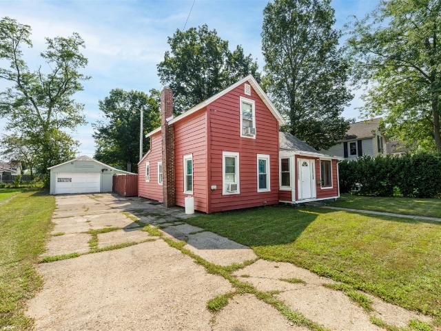 House for sale in Dowagiac, Cass County