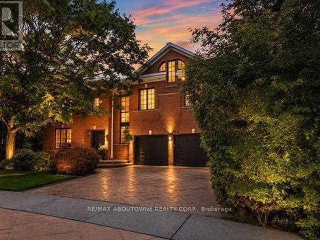 House for sale in Oakville, Ontario