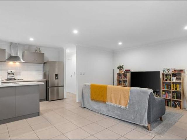 House for rent in Queens Park, Western Australia