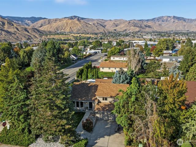 House for sale in East Wenatchee, Douglas County