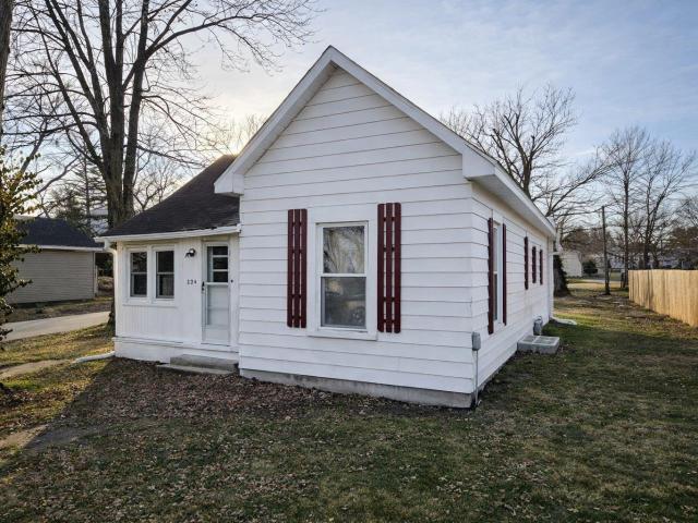 House for sale in Bicknell, Indiana