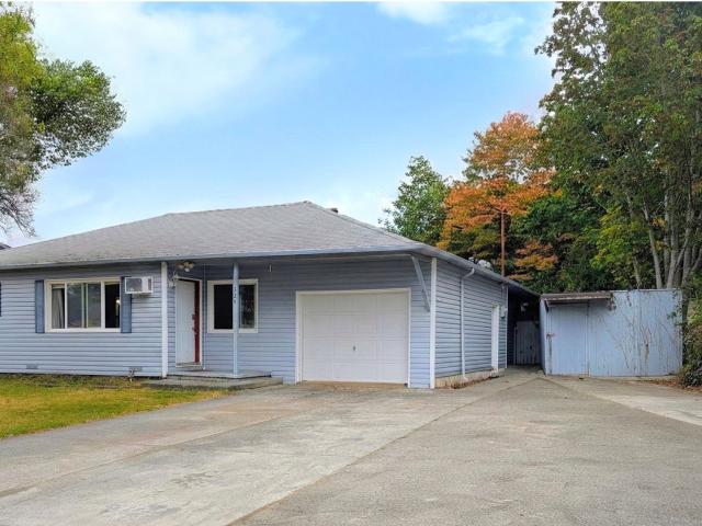 House for sale in Brookings, Curry County