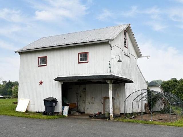 House for sale in Holtwood, Pennsylvania