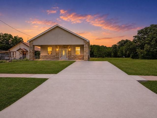 House for sale in De Young, Texas